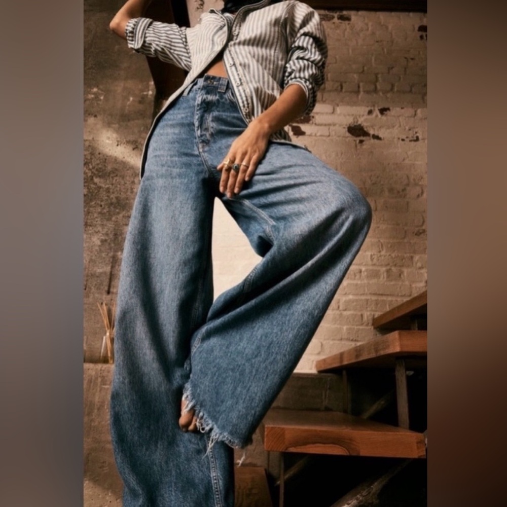 We The Free Old West Slouchy High Rise Wide Leg Jeans, Size 31 - Picture 4 of 6